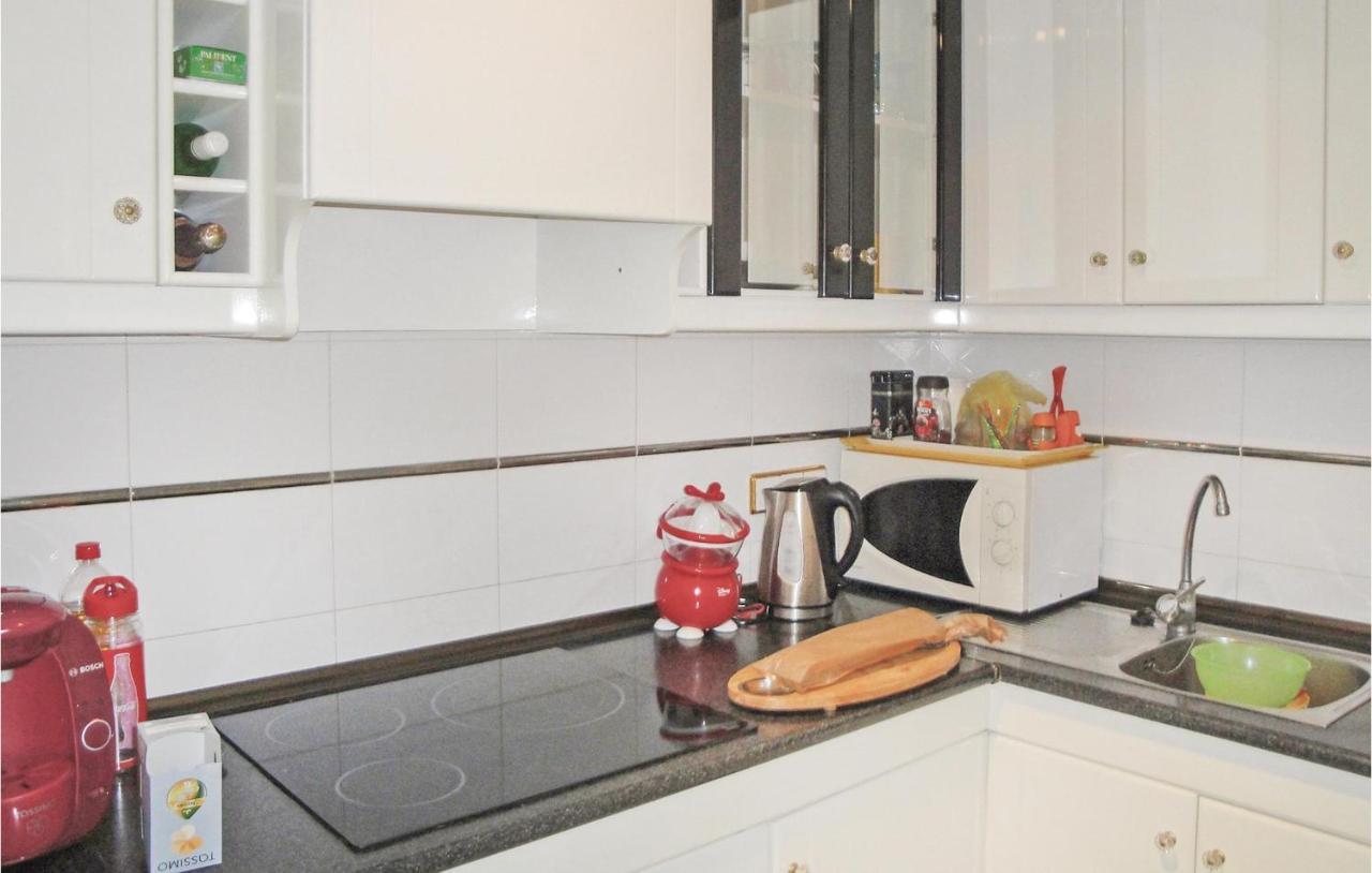 2 Bedroom Nice Apartment In グアルダマル・デル・セグラ エクステリア 写真
