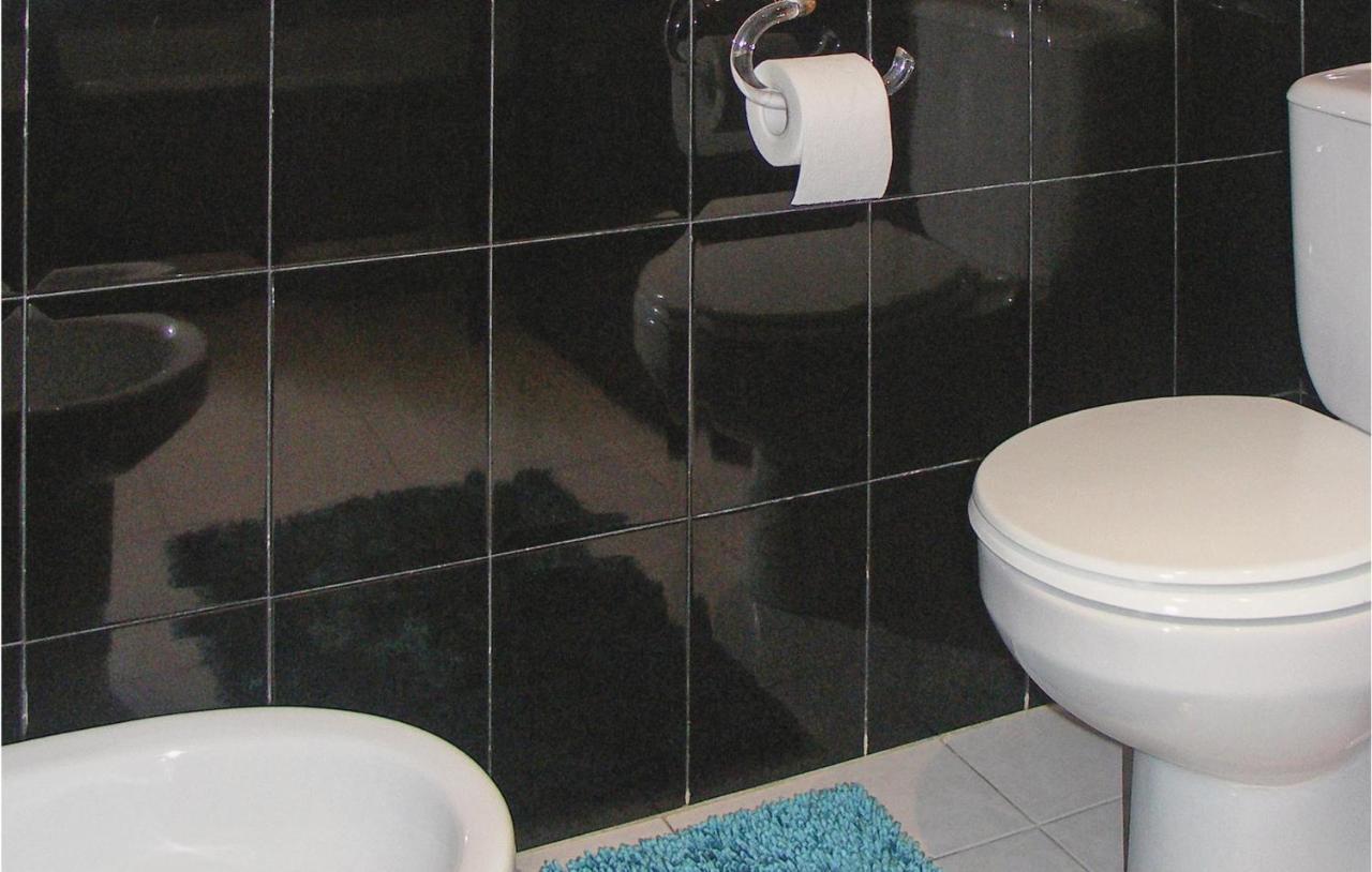 2 Bedroom Nice Apartment In グアルダマル・デル・セグラ エクステリア 写真